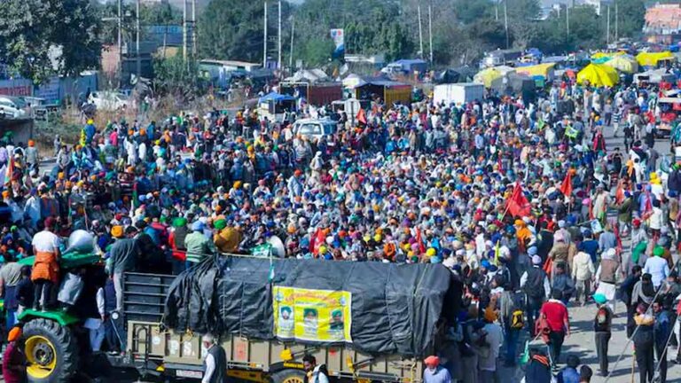 Farmers at the Delhi Border Strike